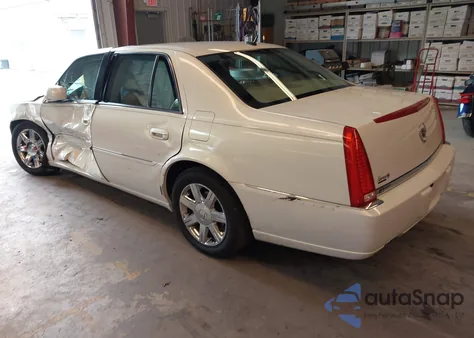 2006 Cadillac Dts Standard z USA, uszkodzony, nr VIN 1G6KD57Y06U184155